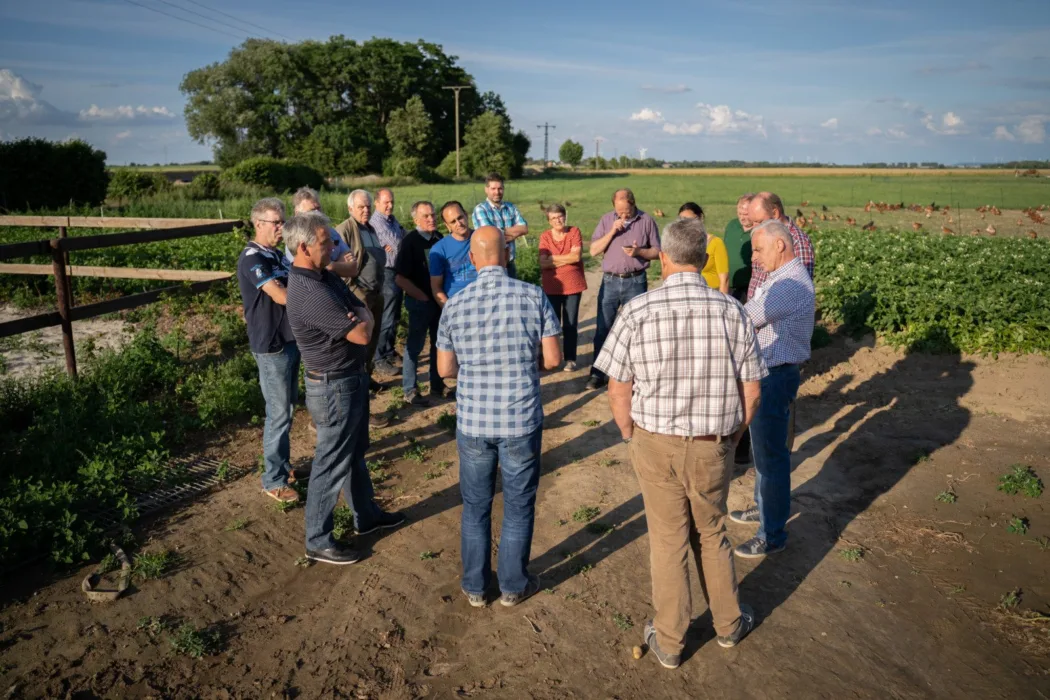 Artenvielfalt stärken – Flächenfraß stoppen: Ein Besuch bei Erkelenzer Landwirten