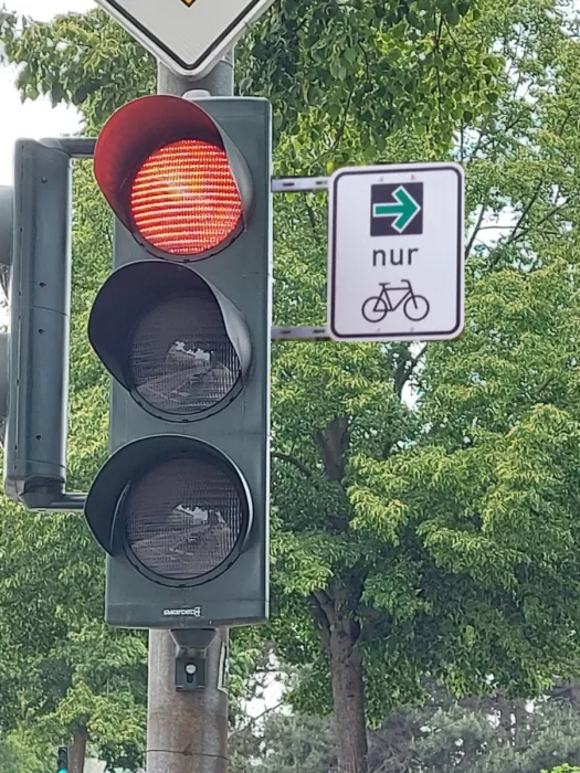 Grüner Pfeil für den Radverkehr